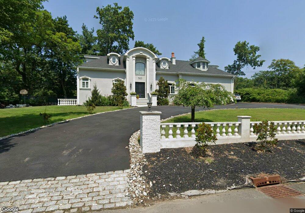 585 Franklin Lakes Rd, Franklin Lakes, NJ 07417 - photo 1