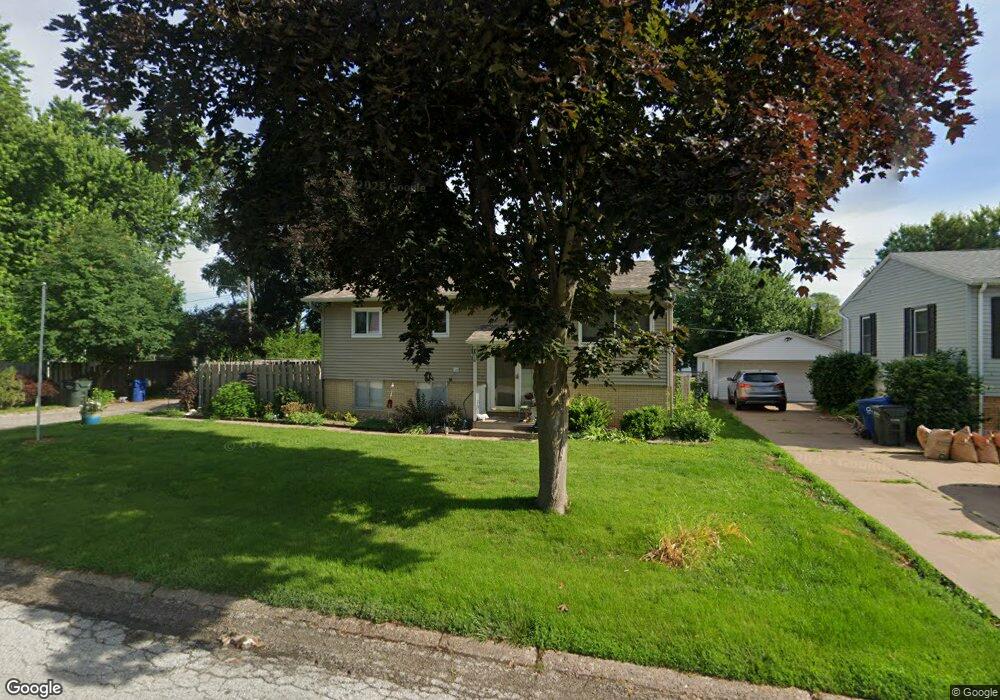 2714 W 71st St, Davenport, IA 52806 - photo 1