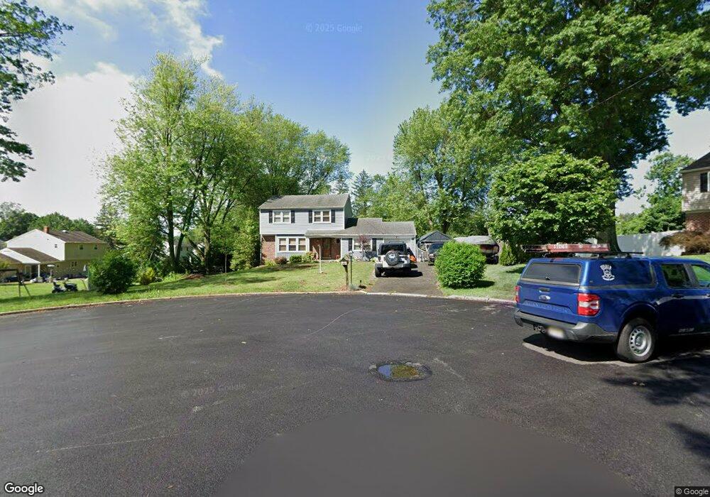 4 Birchwood Cir, Norristown, PA 19401 - photo 1