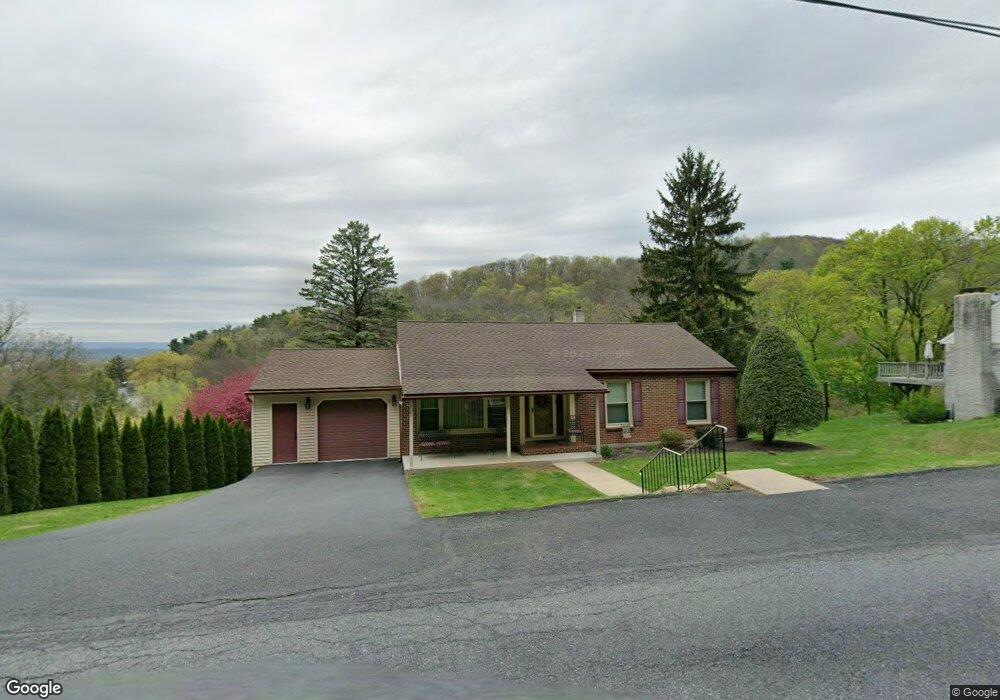 3302 Mannerchor Rd, Temple, PA 19560 - photo 1