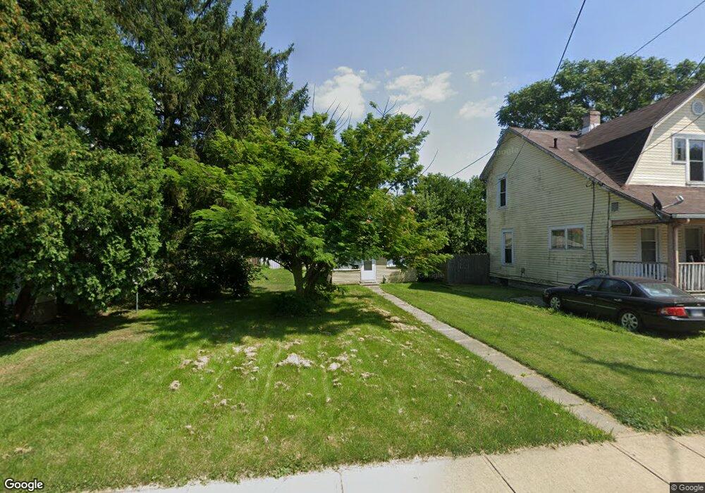 556 Avondale Ave, Marion, OH 43302 - photo 1