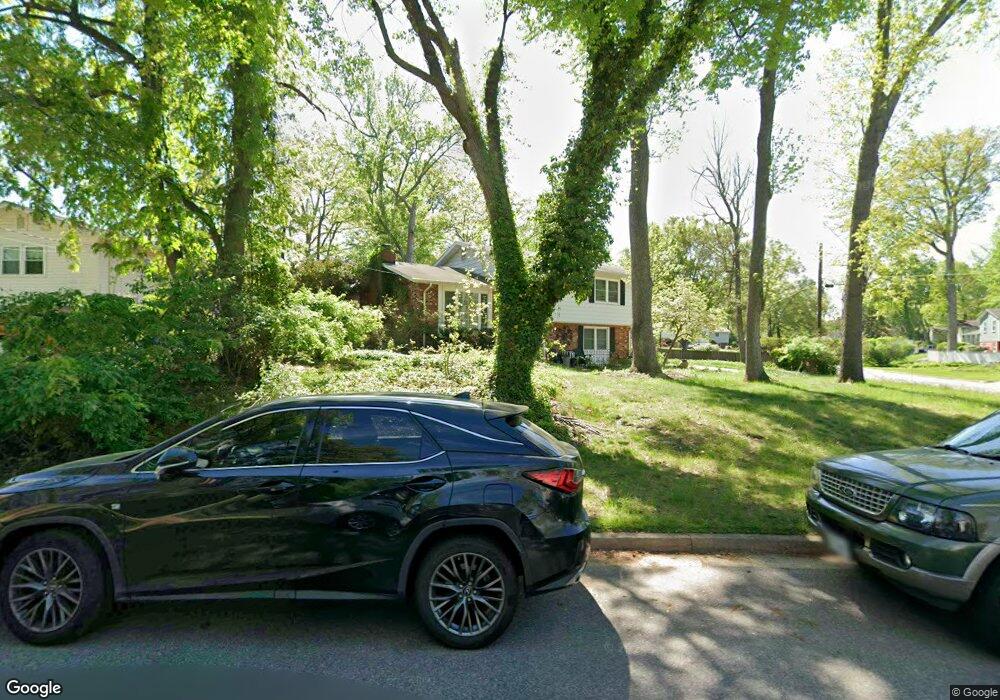 2231 William And Mary Dr, Alexandria, VA 22308 - photo 1