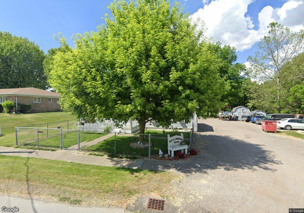 335 E 3rd St, Warren, IN 46792 - photo 1