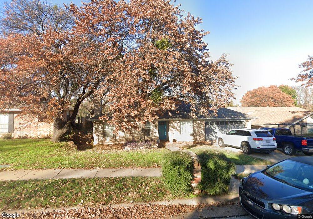 1701 Bedford Oaks Dr, Bedford, TX 76021 - photo 1