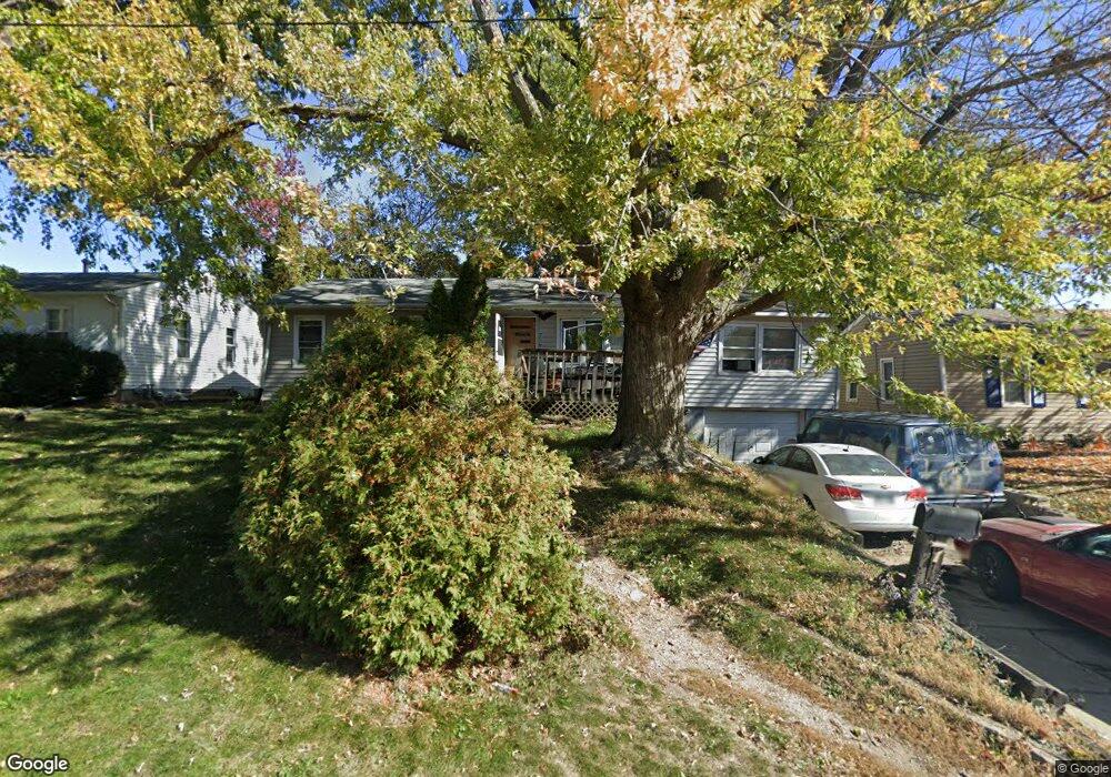 710 E 13th St N, Newton, IA 50208 - photo 1