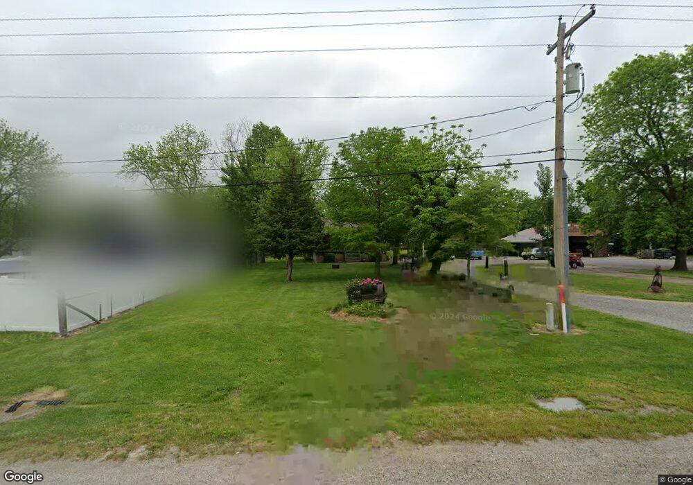 502 W Apple St, Freeburg, IL 62243 - photo 1