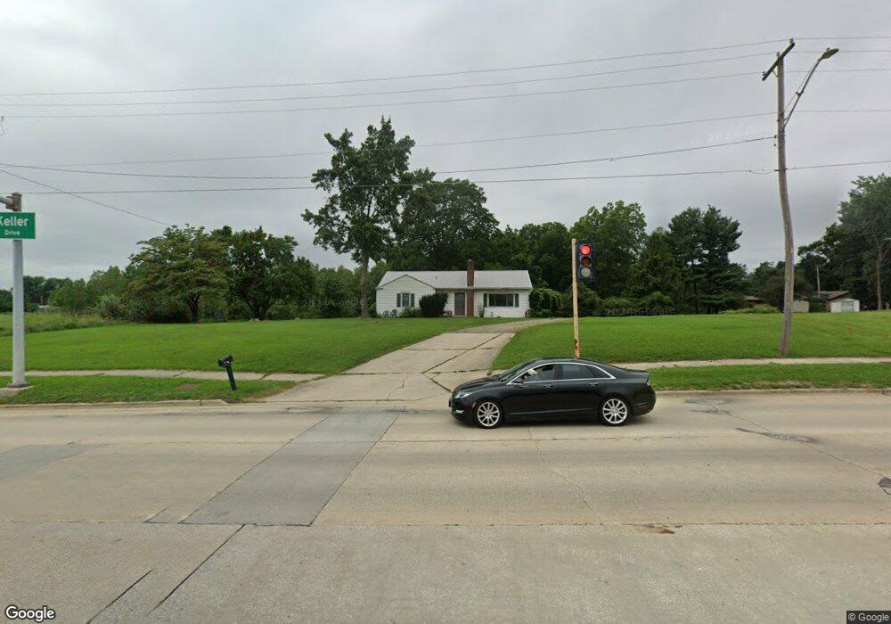 607 N Keller Dr, Effingham, IL 62401 - photo 1