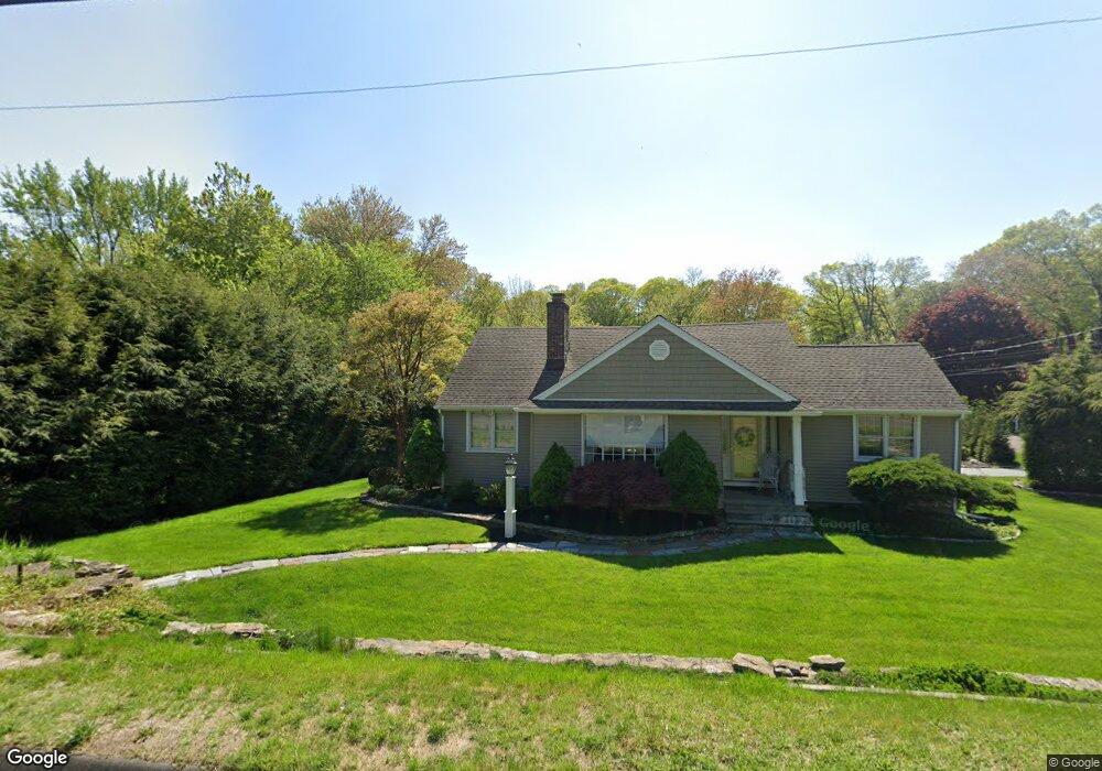 175 Stonehouse Rd, Trumbull, CT 06611 - photo 1