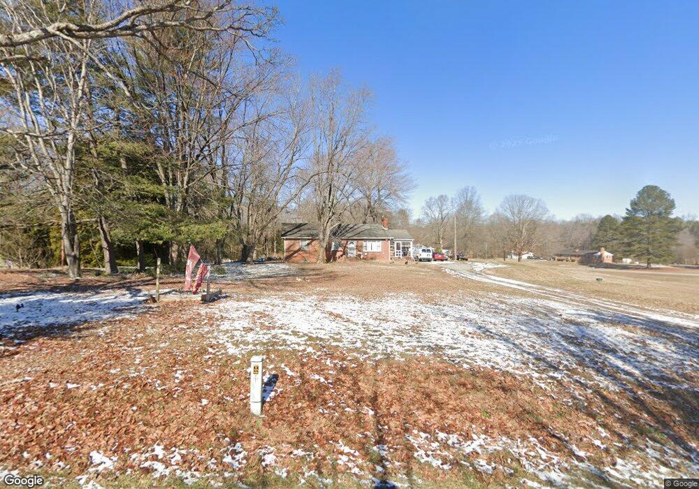 10487 Moncure Dr, Ruther Glen, VA 22546 - photo 1