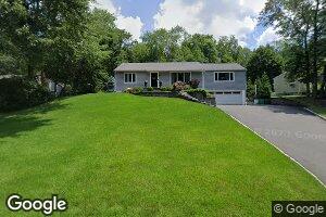 55 Western Blvd, Gillette, NJ 07933