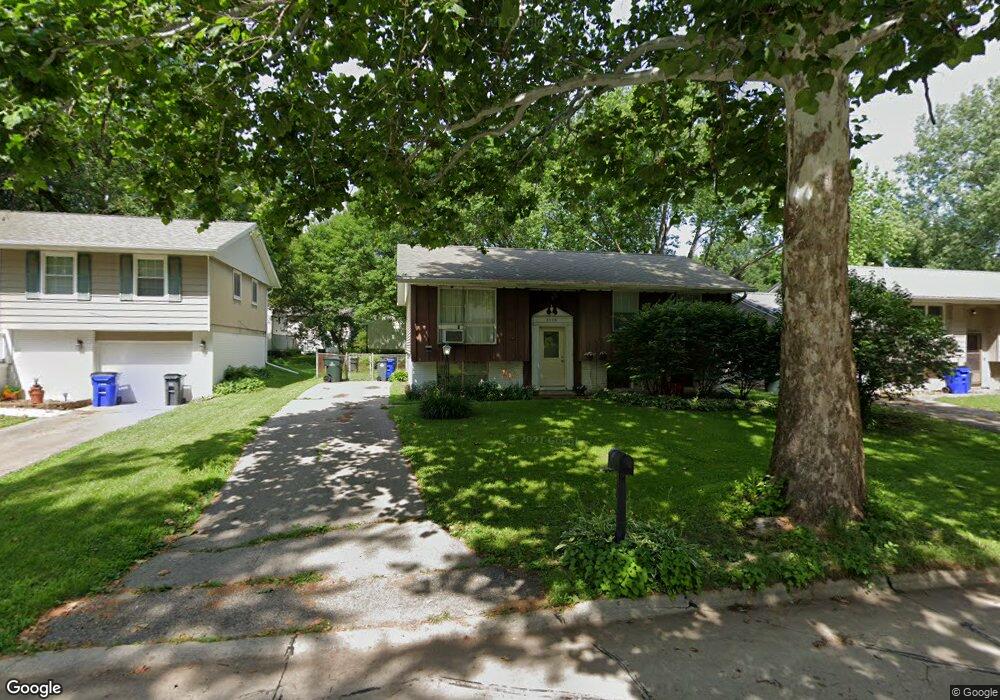 3110 Stratford Ln SW, Cedar Rapids, IA 52404 - photo 1