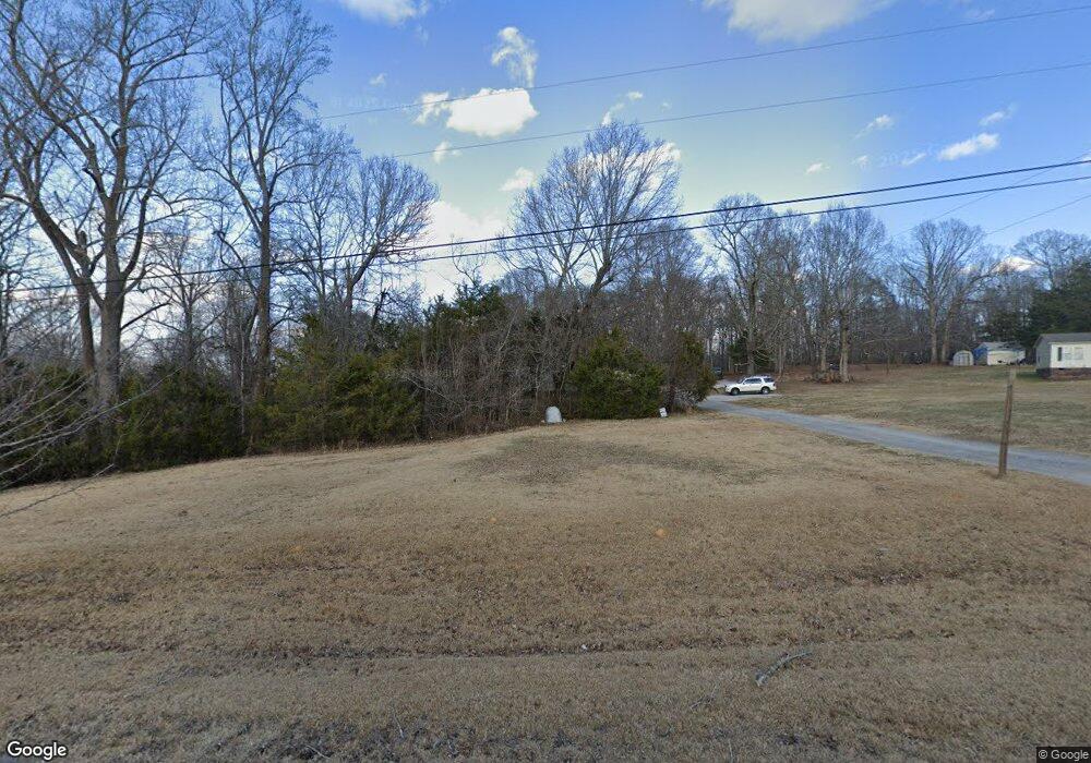 884 Shannon Meadows Rd, Clover, SC 29710 - photo 1