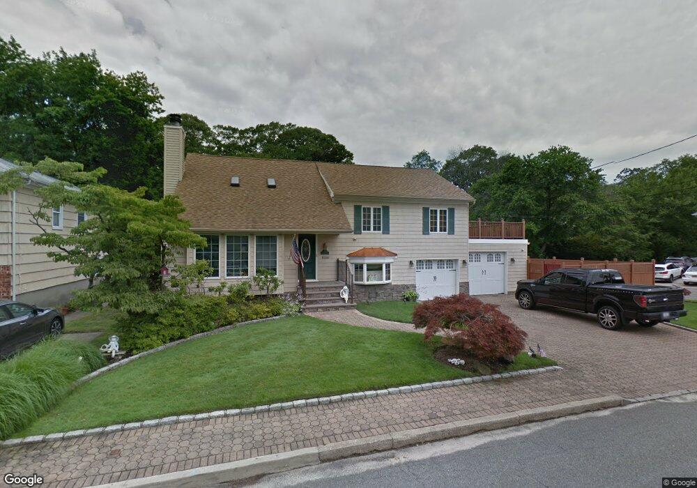 37 Pickett Ct, Malverne, NY 11565 - photo 1