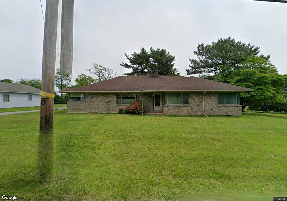 5551 Chestnut St, Emmaus, PA 18049 - photo 1