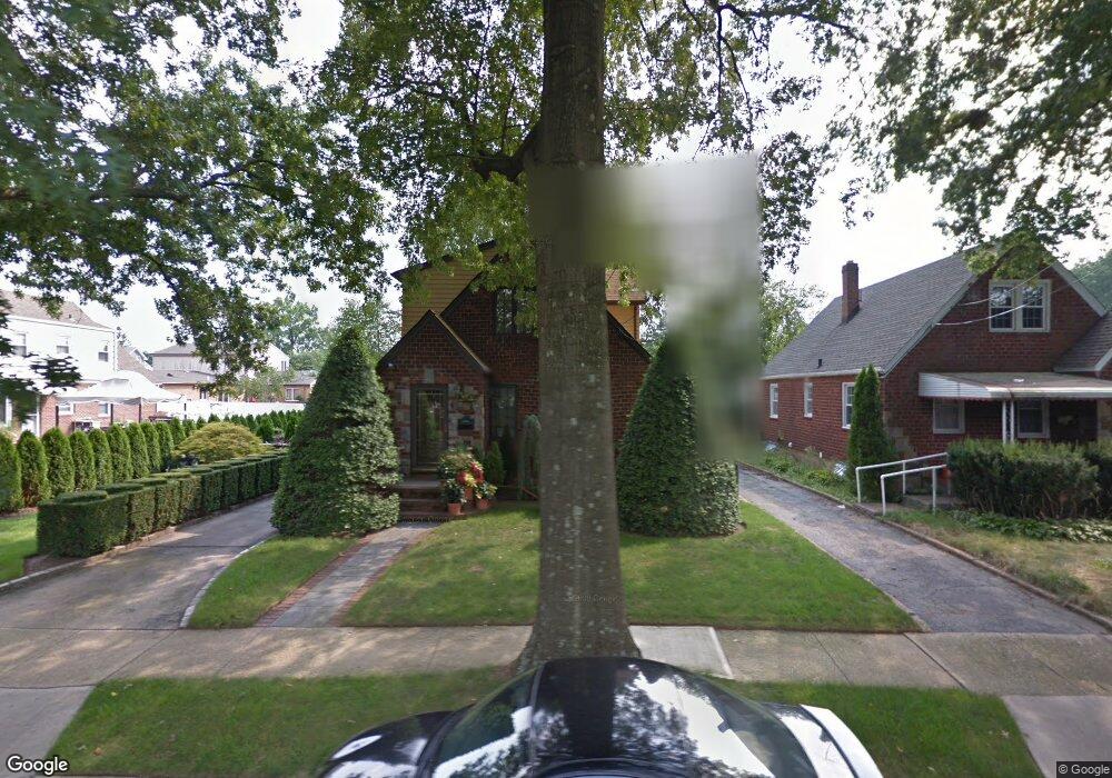 1071 Barnes St, Franklin Square, NY 11010 - photo 1