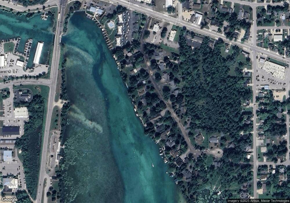 120 Mitchell Dr, Elk Rapids, MI 49629 - photo 1