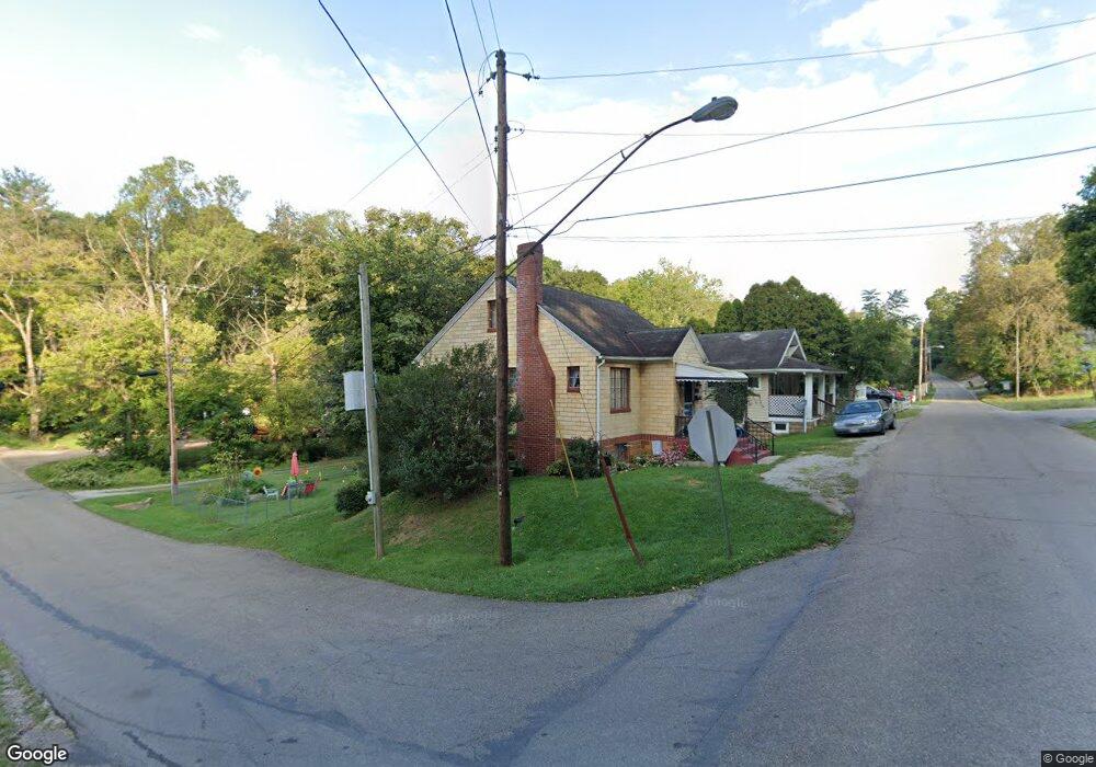 695 N Walnut St, Logan, OH 43138 - photo 1