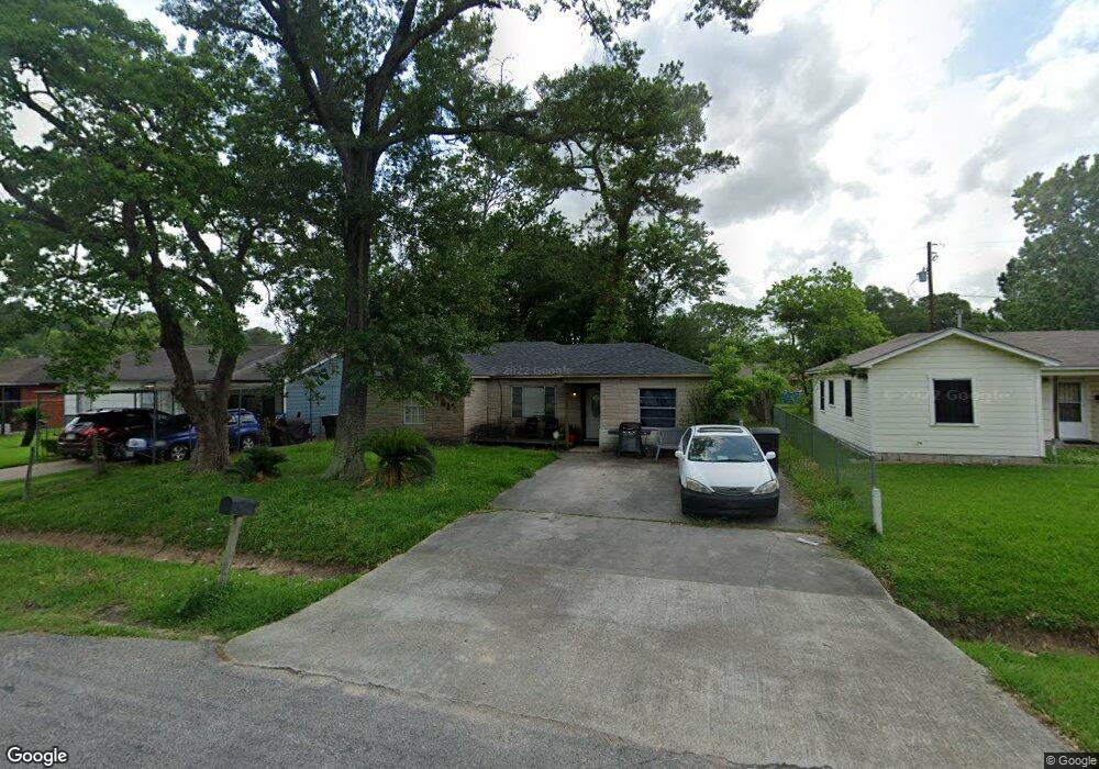 10337 Castleton St, Houston, TX 77016 - photo 1
