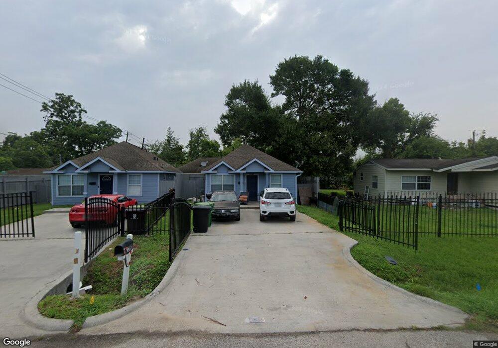 9642 Edgeworth St, Houston, TX 77093 - photo 1