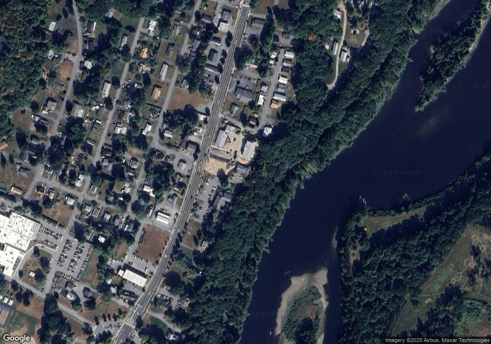 745 Hartford Ave, White River Junction, VT 05001 - photo 1