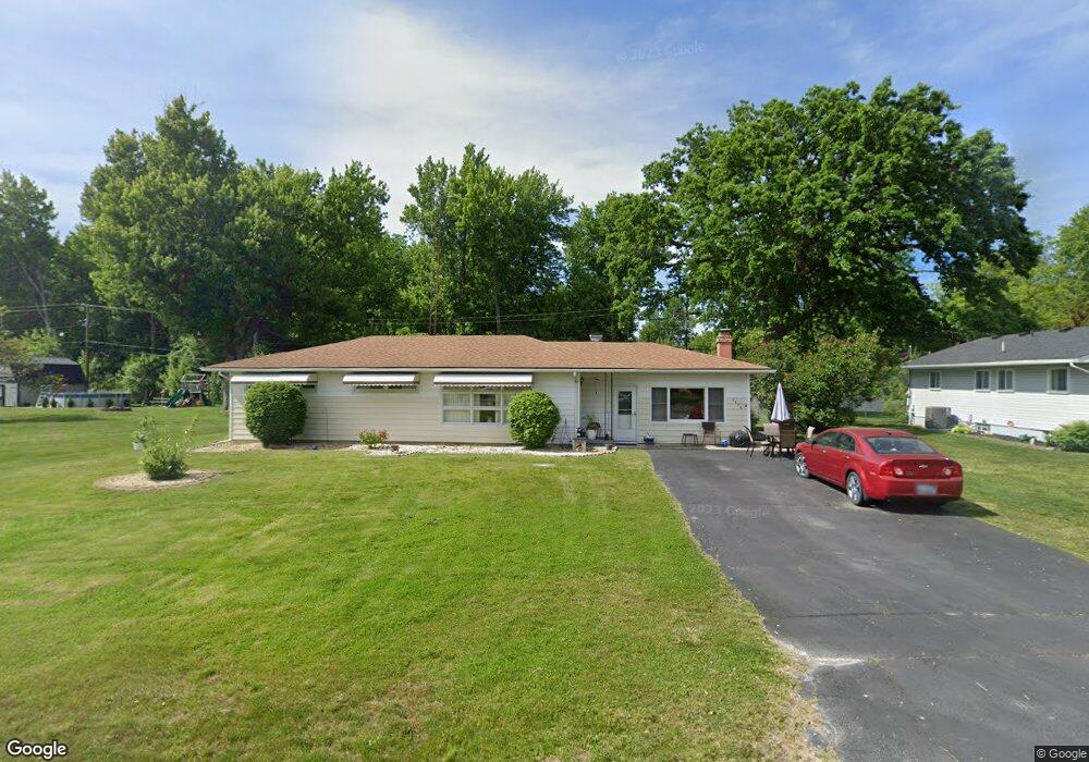 2026 Maplecrest Dr, Carleton, MI 48117 - photo 1