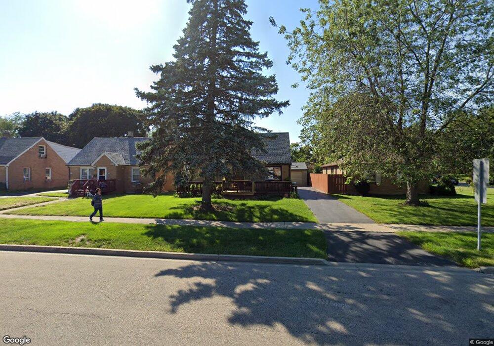 1110 N Berwick Blvd, Waukegan, IL 60085 - photo 1