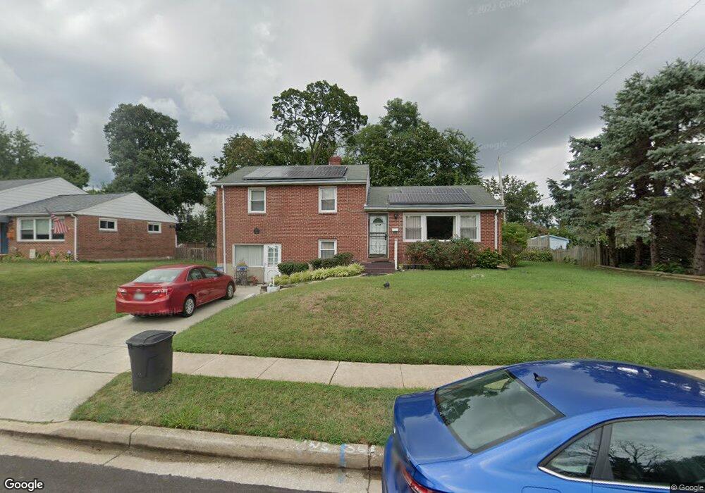 624 Wallerson Rd, Catonsville, MD 21228 - photo 1