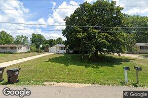 325 S East St, Capron, IL 61012