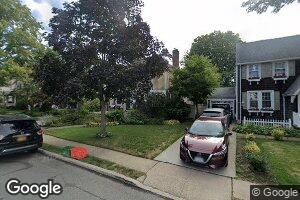 88 Fernwood Terrace, Garden City, NY 11530