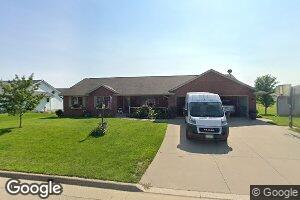185 Mulberry Dr, Cascade, IA 52033