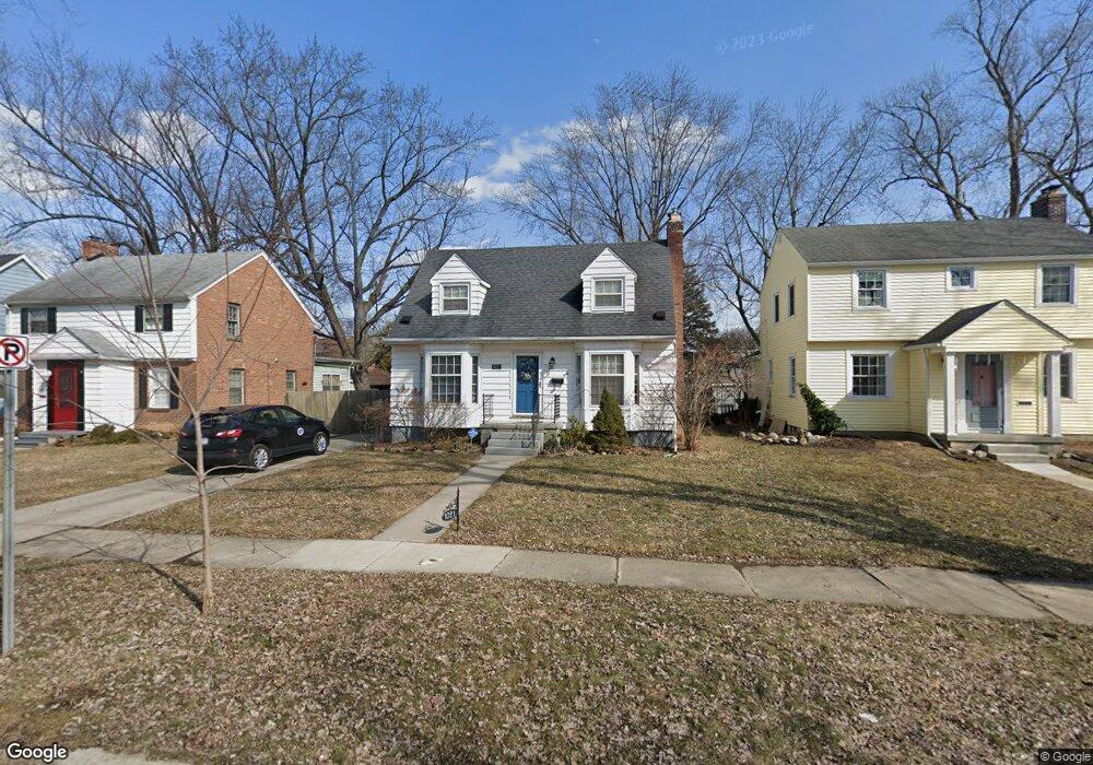 1021 Blanchard Ave, Flint, MI 48503 - photo 1