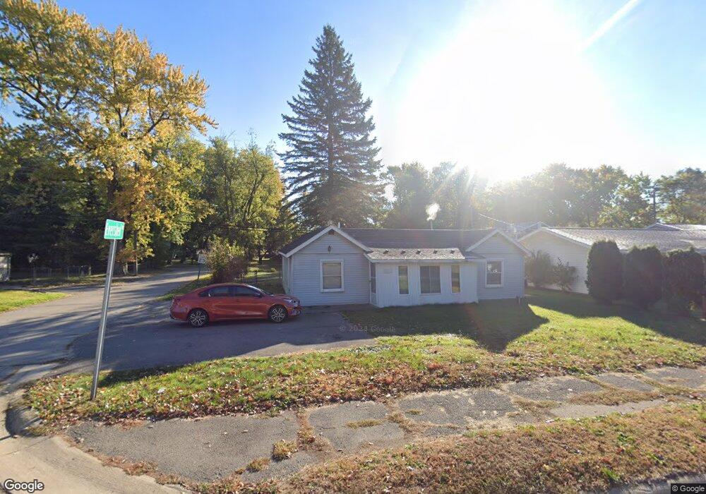 4331 Green Lake Rd, West Bloomfield, MI 48323 - photo 1