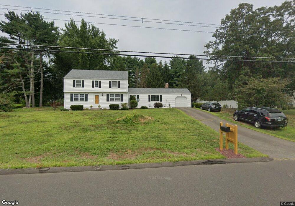 28 Juniper Dr, Avon, CT 06001 - photo 1