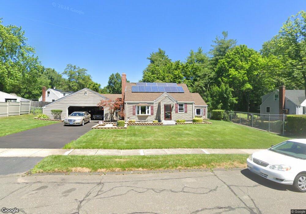 36 Scarborough Rd, Windsor, CT 06095 - photo 1