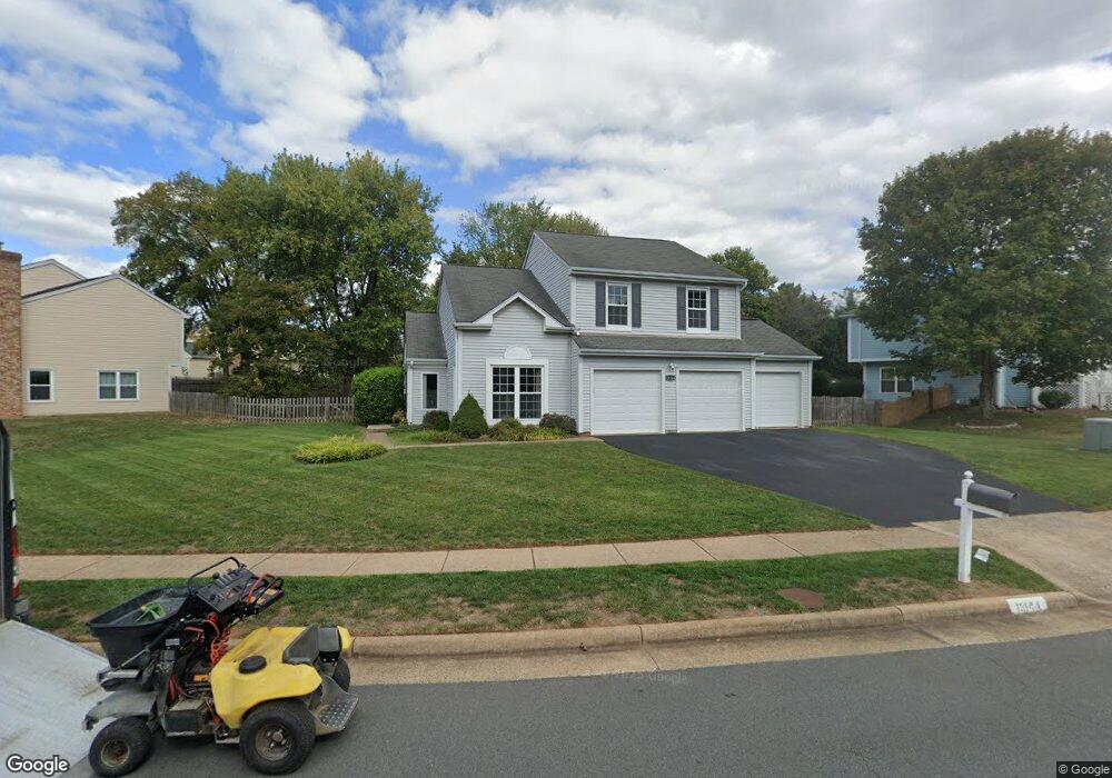 13144 Lazy Glen Ct, Herndon, VA 20171 - photo 1