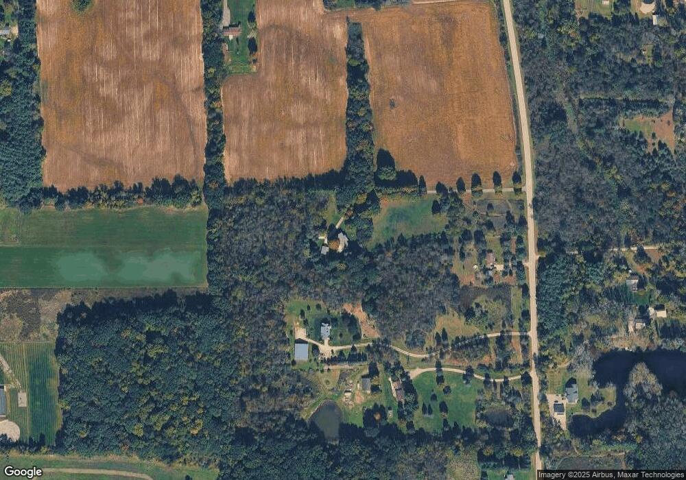 381 N Mapleleaf Rd, Lapeer, MI 48446 - photo 1