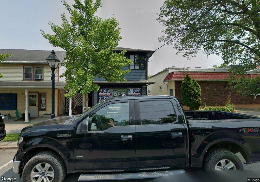 305 Broad St, Milford, PA 18337 - photo 1