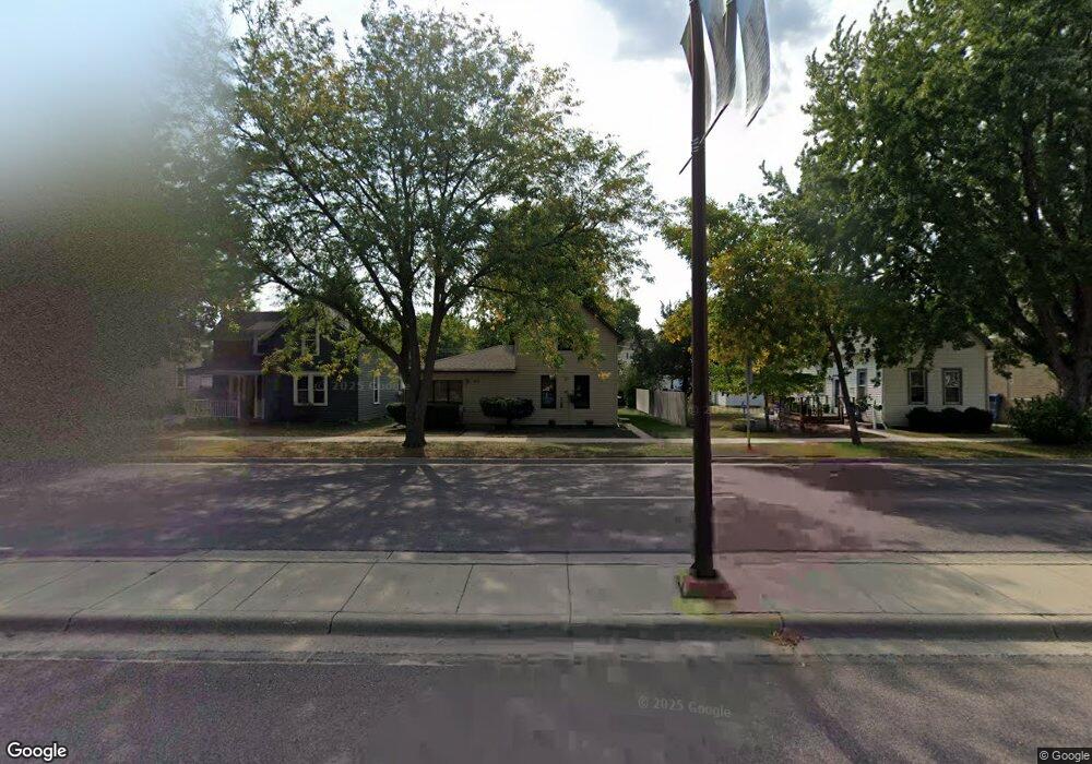 819 N Broadway St, New Ulm, MN 56073 - photo 1