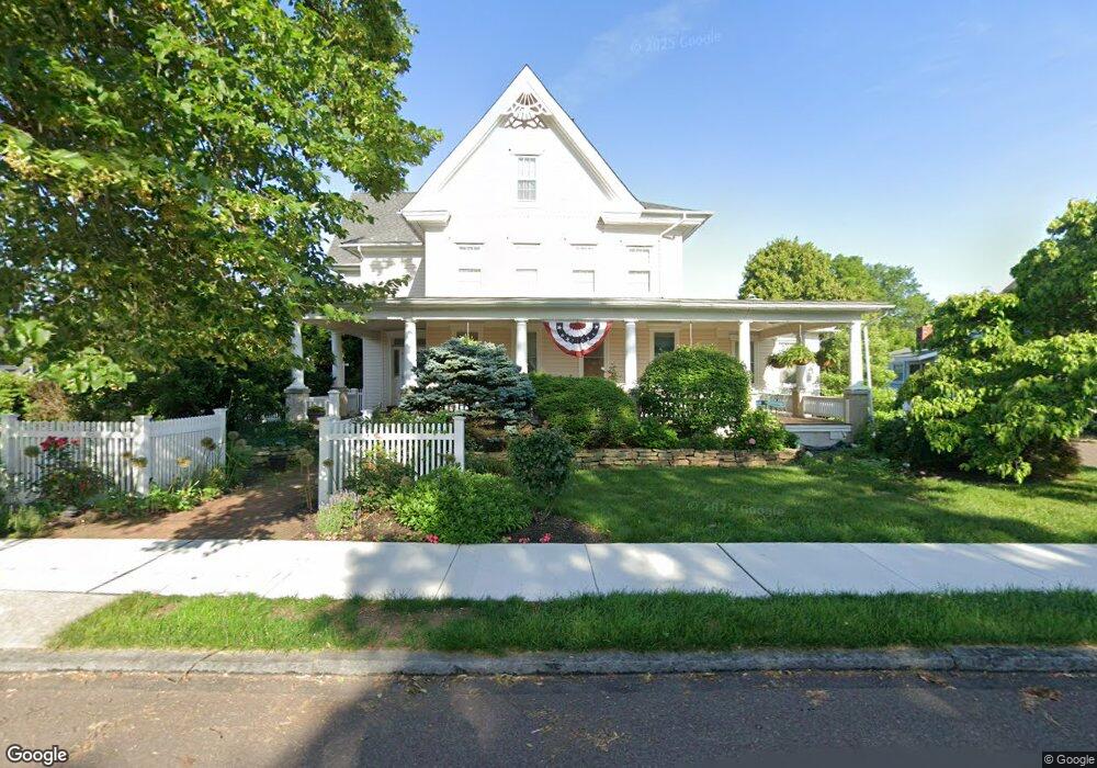 32 S 10th St, Quakertown, PA 18951 - photo 1