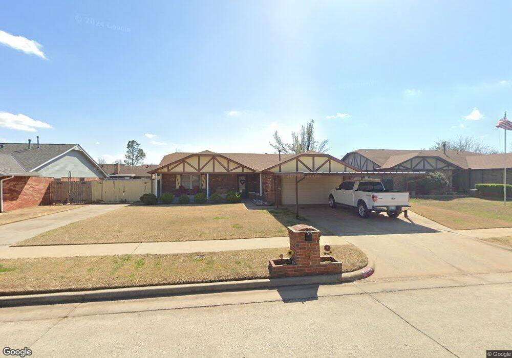 1128 NE 5th St, Moore, OK 73160 - photo 1