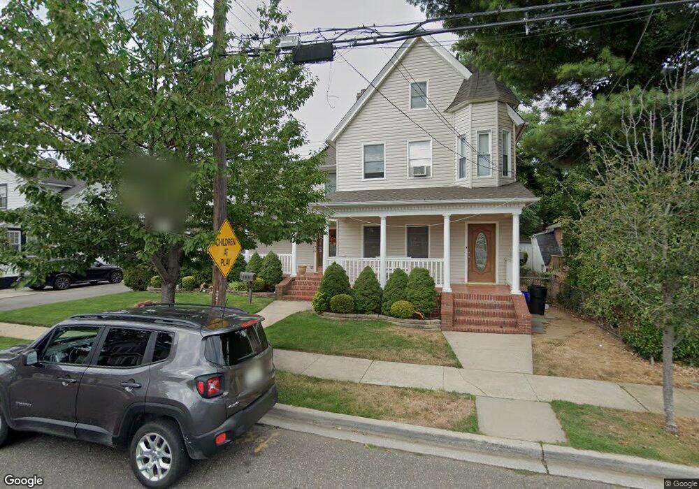 109 Bismark Ave, Valley Stream, NY 11581 - photo 1