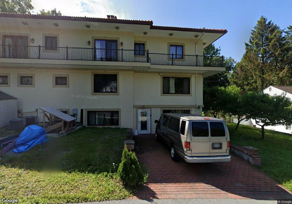 135 Spackenkill Rd, Poughkeepsie, NY 12603 - photo 1