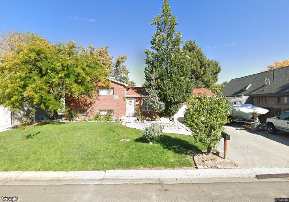 627 E Connie Dr, Midvale, UT 84047 - photo 1