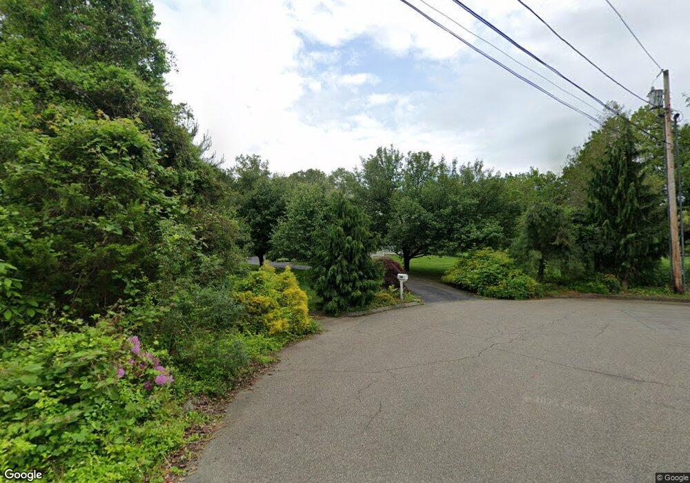 741 Mapleview Dr, Orange, CT 06477 - photo 1