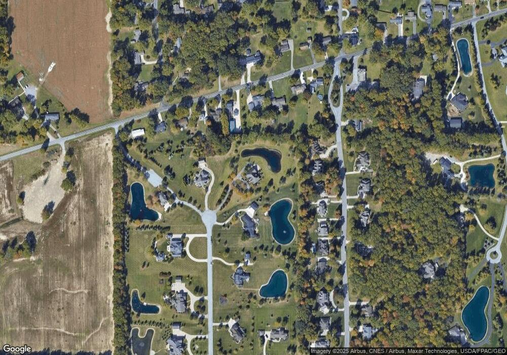 2771 Oak Hill Ct, Lima, OH 45805 - photo 1