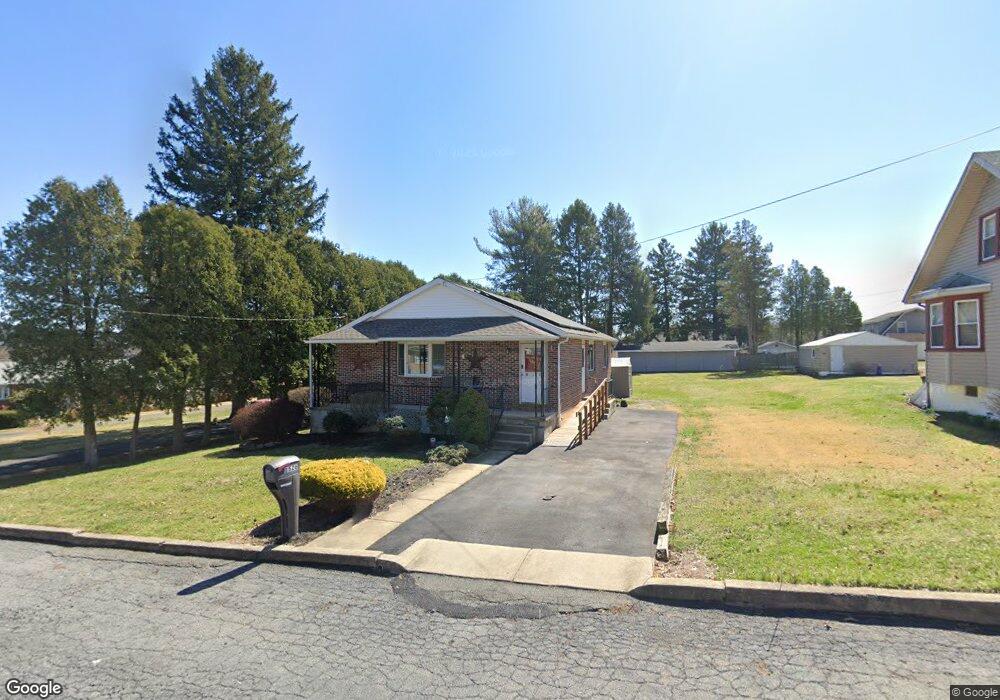 1526 Meade St, Reading, PA 19607 - photo 1