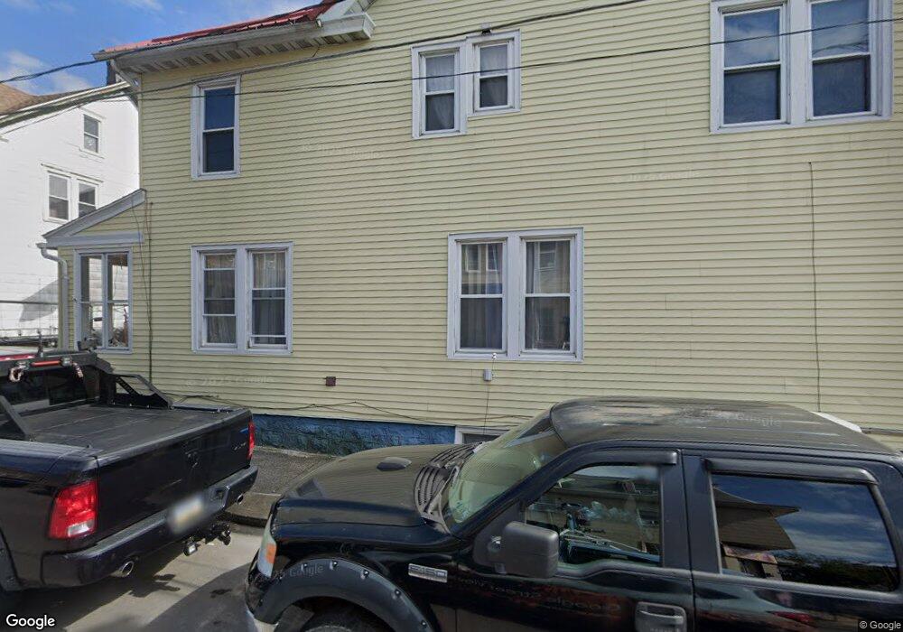 580 N Vine St, Hazleton, PA 18201 - photo 1