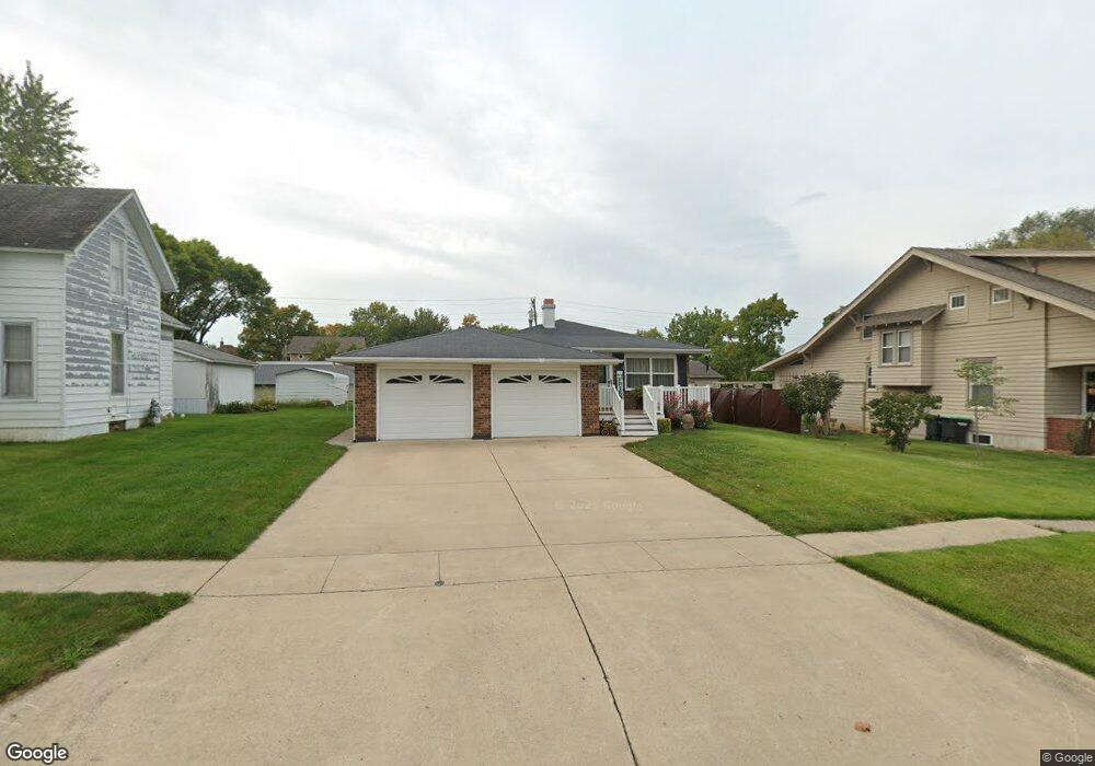 413 W Front St, Wayland, IA 52654 - photo 1