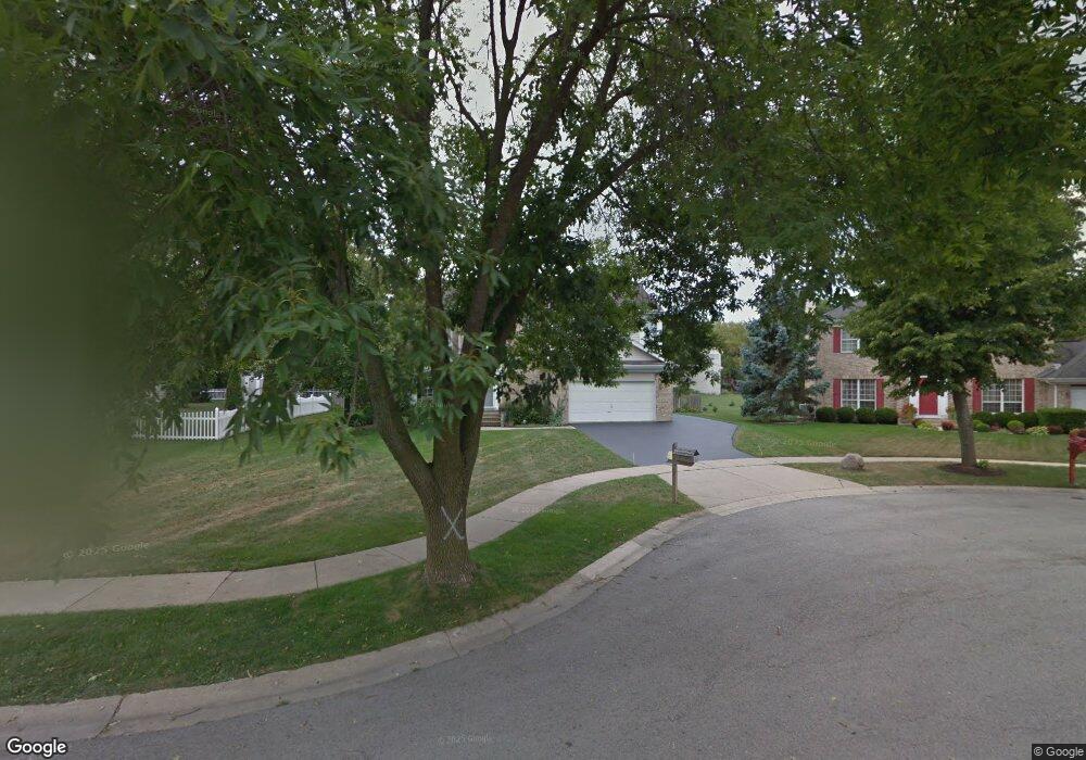 750 Pickwick Ct, Algonquin, IL 60102 - photo 1