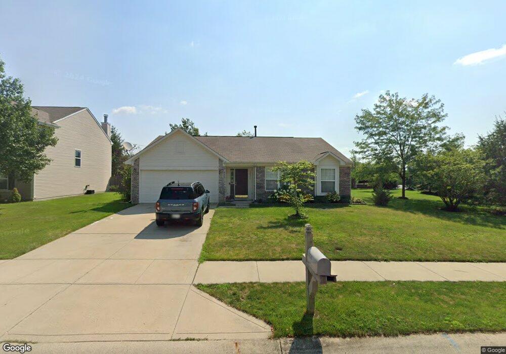 12935 Quarterback Ln, Fishers, IN 46037 - photo 1